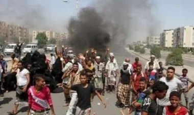 احتجاجات في مدينة عدن بسبب تردي الأوضاع الاقتصادية