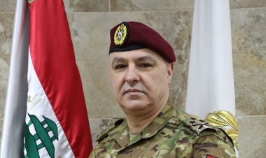 قائد الجيش اللبناني يقرّع السياسيين