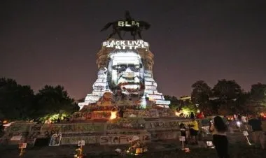 عائلة جورج فلويد تتوصل إلى تسوية وستحصل على مبلغ مالي كبير من التعويضات