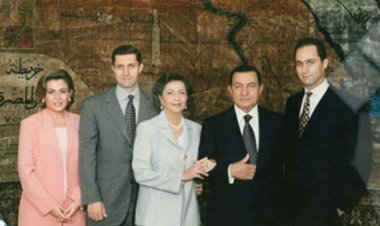 الاتحاد الأوروبي يرفع العقوبات عن عائلة مبارك