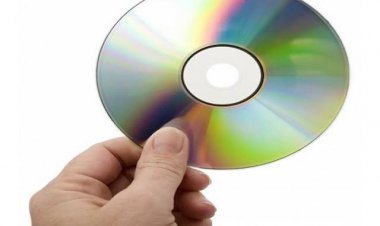 الباحثون يصممون قرصًا ضوئيًا بسعة 700 تيرابايت