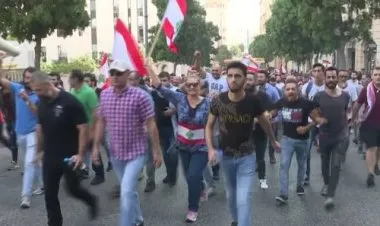 تجدد الاحتجاجات في لبنان على وقع انهيار الليرة