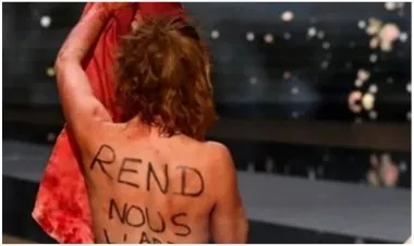 الممثلة الفرنسية كورين ماسيرو تحتج بالظهور عارية في "مهرجان قيصر"