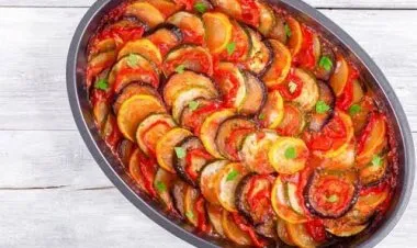 طريقة تحضير خلطبيطة بالصلصة