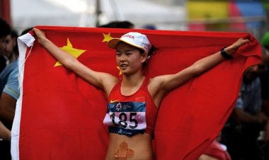 الصينية يانغ جيايو تحطم الرقم العالمي في سباق 20 كلم مشياً