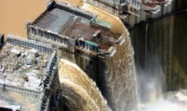 أثيوبيا: مصر والسودان تتصرفان وكأن المياه تنبع من أرضهما.