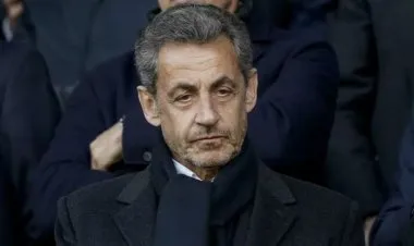 محكمة فرنسية تقضي بسجن الرئيس الفرنسي الأسبق نيكولا ساركوزي لمدة ثلاثة أعوام