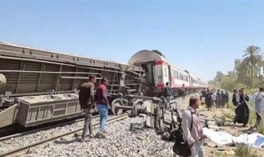 32 وفاة و91 إصابة في حادث تصادم قطارين في سوهاج