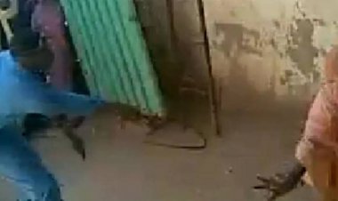 حملة لجلد النساء غير المحجبات تشعل الجدل في الشارع السوداني