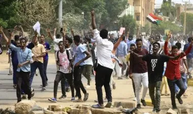 السودان: أول محاكمة من نوعها لمتهمين، يتبعون جهاز الأمن والمخابرات بتهم القتل العمد، وجرائم ضد الإنسانية