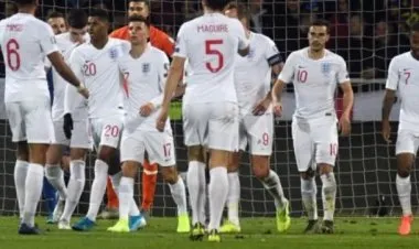 مواجهة قوية بين إنجلترا وبولندا في تصفيات المونديال