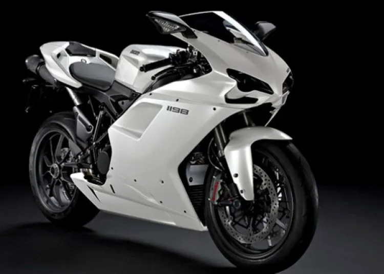 مفاجأة.. التحكم في الدراجة النارية أصبح بصوتك