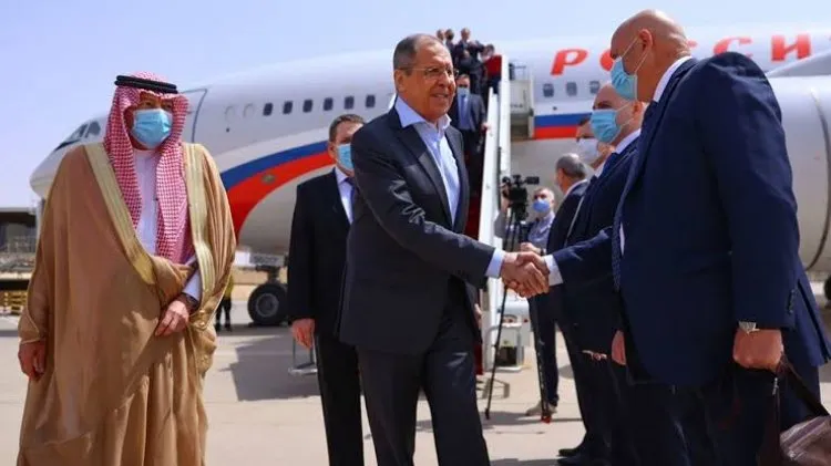 لافروف يؤكد أهمية تسريع التسوية في سوريا