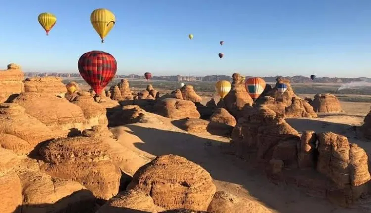 حلق في سماء العلا مع تجارب ترفيهية ساحرة