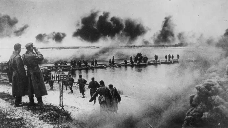 معركة قتل بها 700 ألف في 3 أشهر وكادت تقلب الحرب العالمية