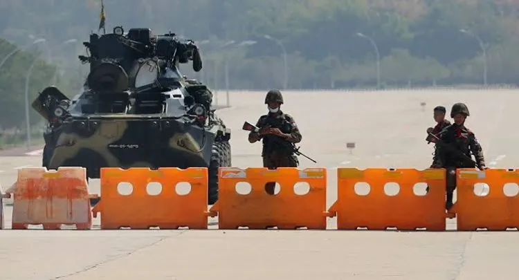 مقتل أكثر من 90 محتجا عقب تهديد الجيش بقمع الاحتجاجات