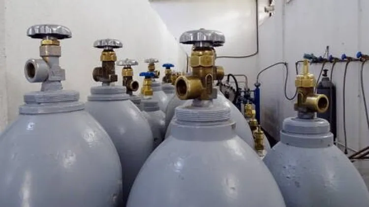 لبنان: سفينة أوكسجين  تصل إلى مرفأ طرابلس قادمة من سوريا