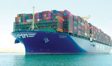 مصر تطلب مليار دولار تعويضات لخسائر قناة السويس