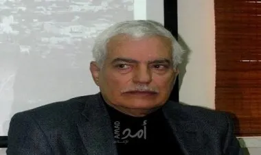 أحمد دحبور ولد في حيفا ورحل في 8 نيسان