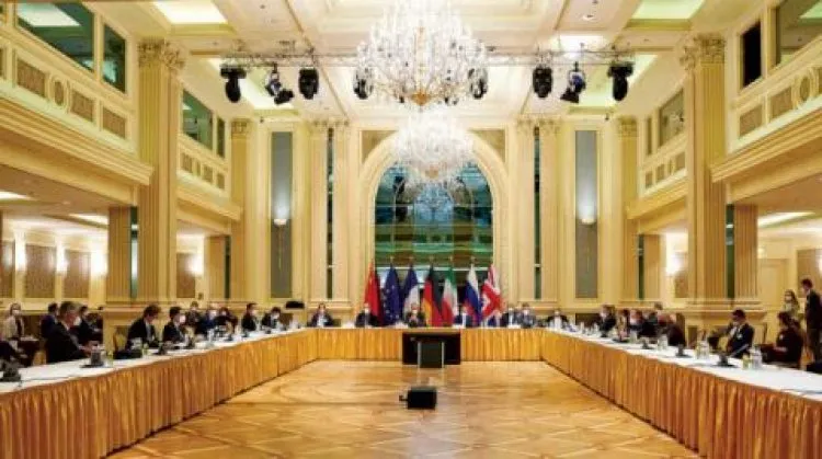 اتفاق أميركي ـ إيراني واستعدادات لرفع العقوبات التي تتعارض مع الاتفاق النووي لعام 2015.