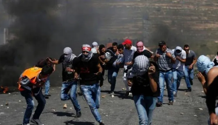 إستشهاد فلسطيني برصاص جنود الاحتلال في مواجهات بالضفة