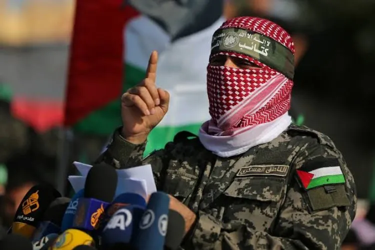 صحيفة عربية: الوفد المصري حمل رسائل جديدة للسنوار تتعلق بالتهدئة وصفقة تبادل الأسرى