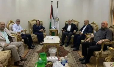 هنية يستقبل زوجة الأسير مروان البرغوثي في القاهرة