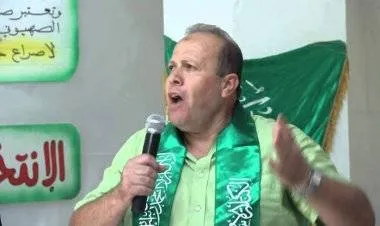 عماد البرغوثي.. عالم فلسطيني تضامن معه العالم وأهملته السلطة