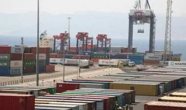 الأردن يتعاقد مع شركات كبرى من القطاع الخاص بدمشق لاستيراد بضائع عبر ميناء العقبة