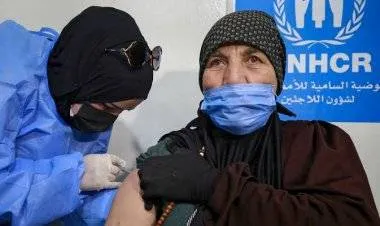 الحكومة الأردنية تجبر المواطنين على التطعيم