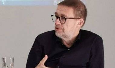 كيف قمنا ببيع الاتّحاد السوفييتي وتشيكوسلوفاكيا , مقابل أكياس التسوّق البلاستيكيّة! 