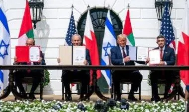 فايننشال تايمز: إسرائيل استغلت تطبيق بيغاسوس للتطبيع مع دول الخليج