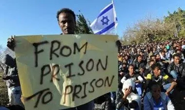 وزيرة الداخلية الإسرائيلية تحاول منع علاج لاجئين أفارقة