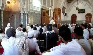 الأوقاف المصرية تُلزم الأئمة التقيد بموضوع «الخطبة الموحدة»