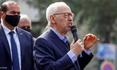 الغنوشي يعتصم أمام البرلمان التونسي