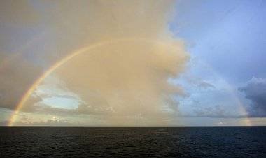 اكتشاف شكل غريب لجبل  في أعماق المحيط الهندي