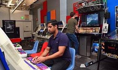 فيسبوك تبدأ العمل على ( ميتافيرس)  وزوكربيرغ يؤكد أنها مستقبل الشبكة الاجتماعية