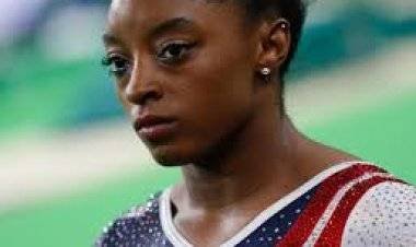 أولمبياد طوكيو: الكشف عن المأساة التي دفعت لاعبة الجمباز الأسطورية لعدم المشاركة