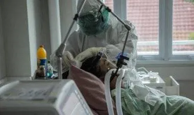 تحذير بريطاني من متحور كورونا يقتل ثلث المصابين به.