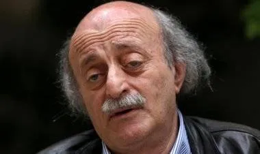 وليد جنبلاط يحذر من  الاعتداء عليه أو على أحد من أفراد عائلته