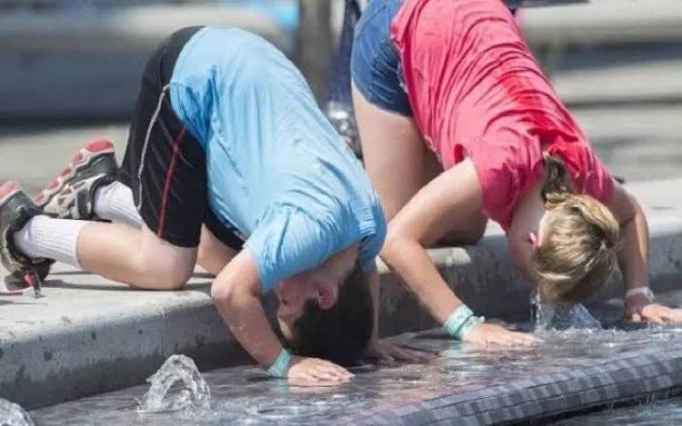 ارتفاع حصيلة الوفيات في كندا خلال موجة الحر الأخيرة إلى 808 حالات