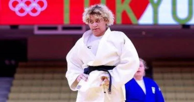 القحطاني بعد هزيمتها الساحقة: صافحت اللاعبة الإسرائيلية ثلاث مرات،