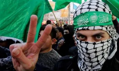 اعلام الاحتلال الإسرائيلي يتهم حماس بتجنيد فلسطينيين بالضفة لاستهداف إسرائيليين