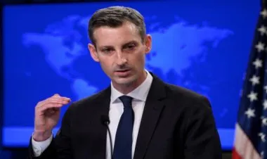 الخارجية الأمريكية لا تعتبر ما جرى في تونس انقلابا وتحث على الالتزام بالدستور