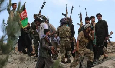 طالبان تواصل التقدم وواشنطن ولندن تطلبان من رعاياهما المغادرة