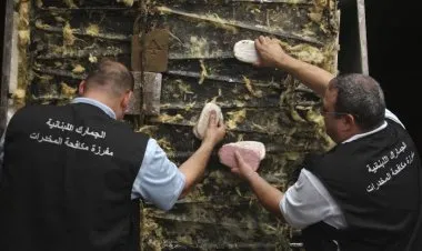 لبنان: إحباط محاولة تهريب أكثر من مليوني حبة كبتاغون مخدرة وطنين من الحشيشة