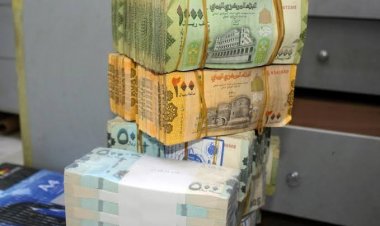 هبوط سريع للريال اليمني والدولار يلامس 1100 ريال