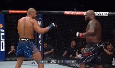 الشاب اللطيف يسحق الوحش