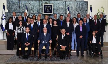 نائبان عربيان  يهددان بإسقاط حكومة بينيت إذا أقدمت على حرب ضد قطاع غزة أو ضد لبنان.