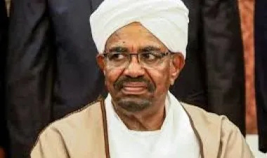 السودان يوافق على تسليم البشير للجنائية الدولية